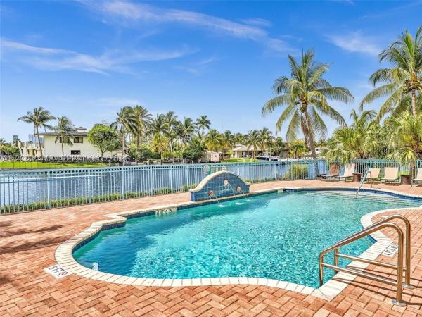 Hallandale Yacht Club, 201 S Golden Isles Dr #306, Hallandale Beach, Florida 33009, image 2
