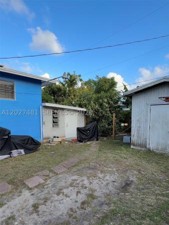 1300 NE 203rd St, Unincorporated Dade County, Florida 33179, image 2