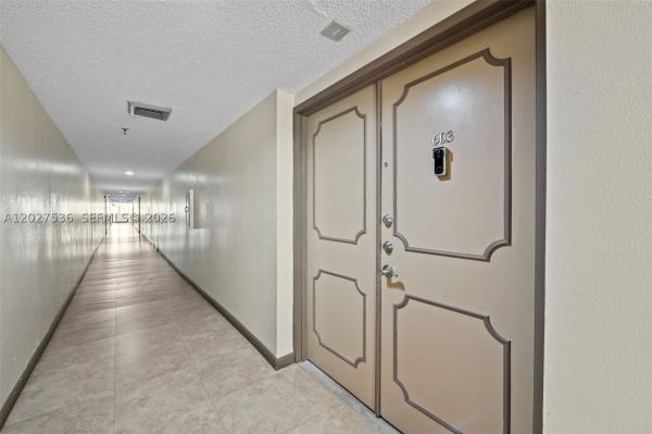 The Greynolds Park Club, 17890 W Dixie Hwy #603, North Miami Beach, Florida 33160, image 3