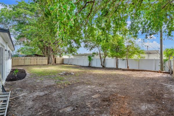 Margate Gardens, 5808 Seton Dr, Margate, Florida 33063, image 3