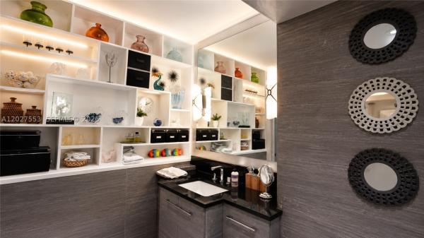 The Decoplage, 100 Lincoln Rd #533, Miami Beach, Florida 33139, image 2