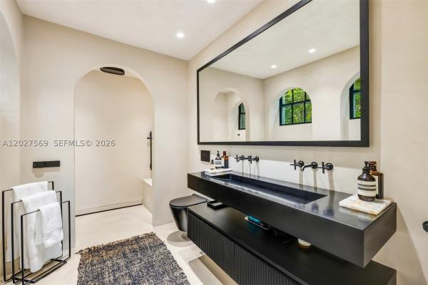 Granada, 1225 Alhambra Cir, Coral Gables, Florida 33134, image 2