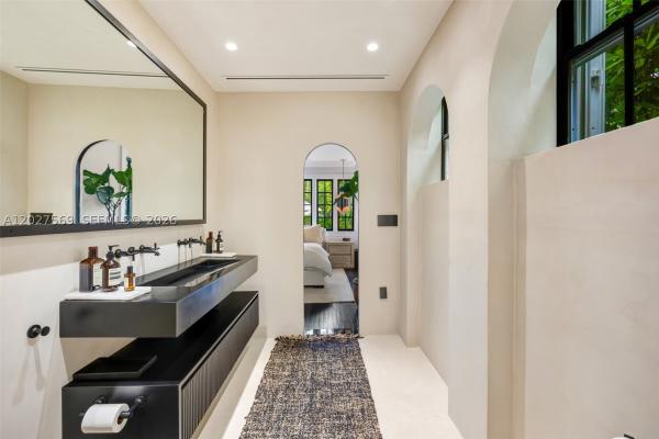 Granada, 1225 Alhambra Cir, Coral Gables, Florida 33134, image 1