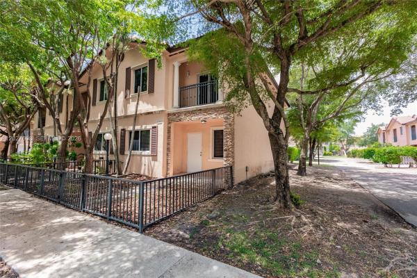 22946 SW 112th Pl, Unincorporated Dade County, Florida 33170, image 1