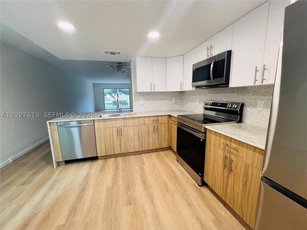 Antigua Village, 2402 Antigua Cir #H1, Coconut Creek, Florida 33066, image 3