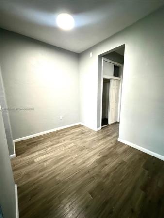 Ocean Beach, 710 Meridian Ave #9, Miami Beach, Florida 33139, image 2