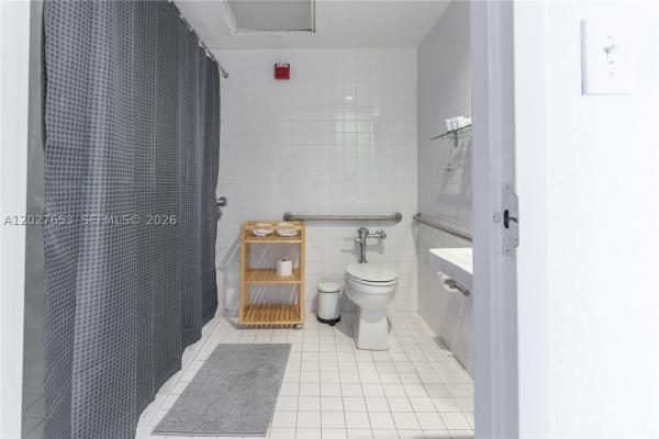 Castle Beach Club, 5445 Collins Ave #1105, Miami Beach, Florida 33140, image 2