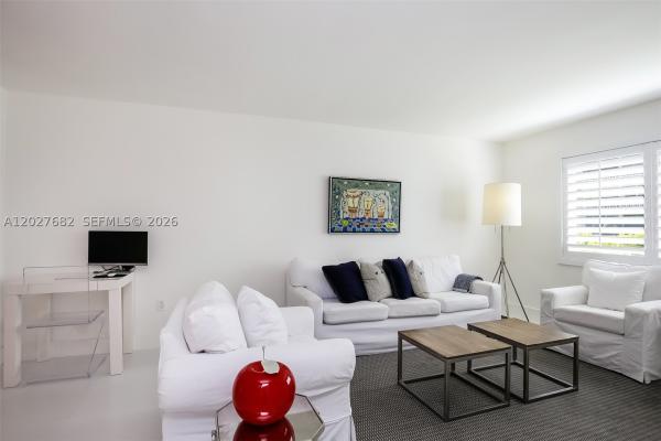 Galen Drive West, 200 Galen Dr #104, Key Biscayne, Florida 33149, image 1