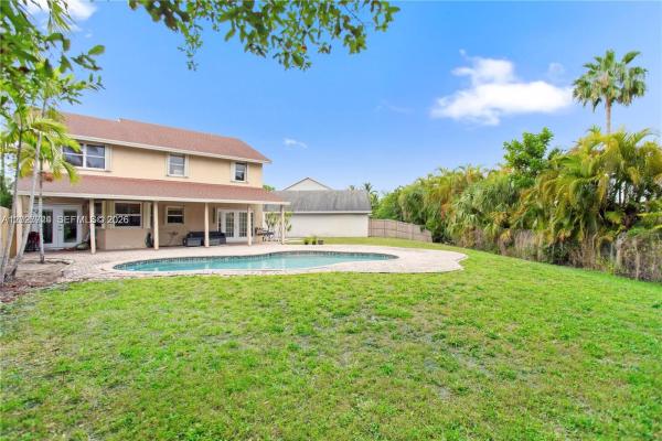 Lakeside Key, 1051 SW 95th Ter, Pembroke Pines, Florida 33025, image 1