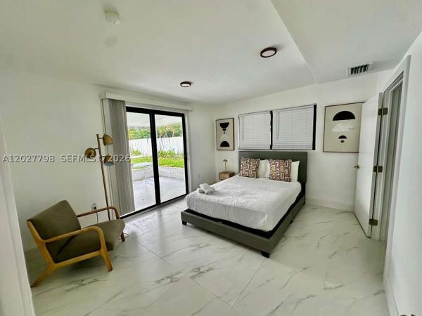 Rivera Manor, 415 NW 133rd St, North Miami, Florida 33168, image 3