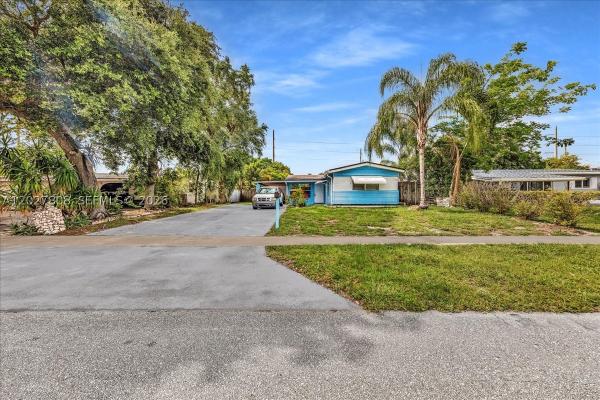 Driftwood Plaza, 6531 Sherman St, Hollywood, Florida 33024, image 3