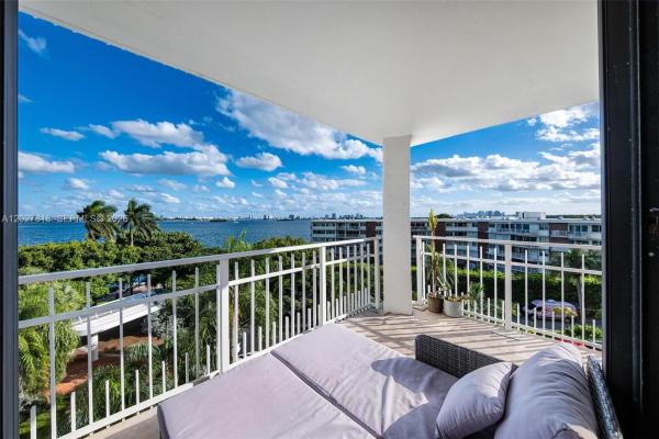 4000 Towerside Ter #604, Unincorporated Dade County, Florida 33138, image 1