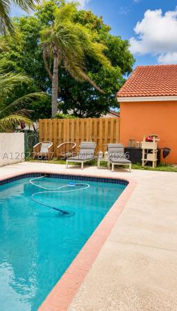 5343 NW 184th St, Miami Gardens, Florida 33055, image 2