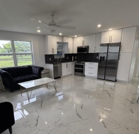 Islewood, 8 Islewood A, Deerfield Beach, Florida 33442, image 1
