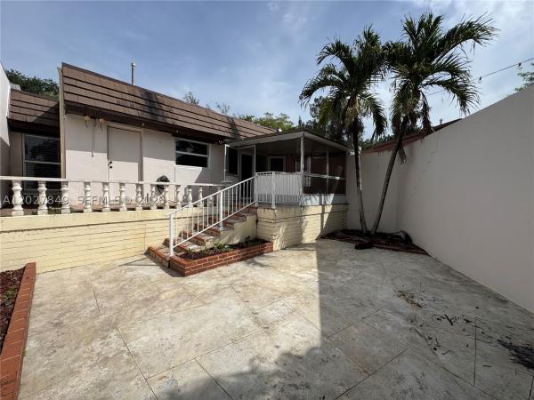 Miami Lakes Golf Course Village, 7420 Big Cypress Dr, Miami Lakes, Florida 33014, image 2