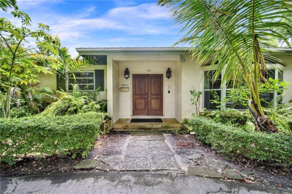 Kendall Gardens, 6980 SW 104th St, Pinecrest, Florida 33156, image 1