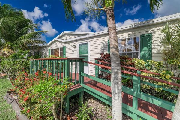 19800 SW 180th Ave #524, Unincorporated Dade County, Florida 33187, image 1