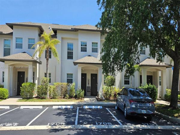 9101 Gervais Cir #1705, Naples, Florida 34120, image 1