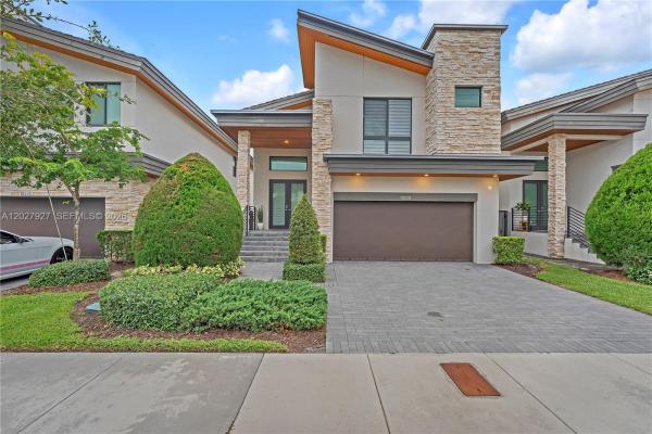 Pinnacle At Park Central, 10250 NW 76th Ter, Doral, Florida 33178, image 1