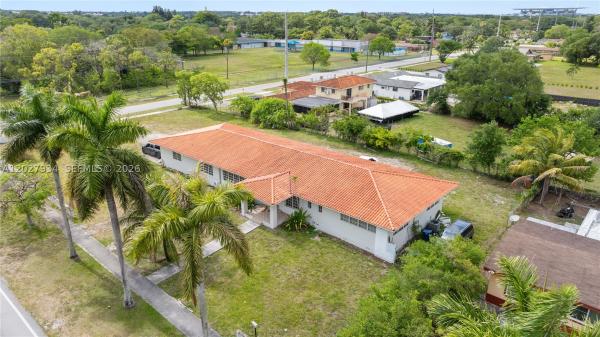 Sunny Isles Inland, 1895 NW 175th St, Miami Gardens, Florida 33056, image 1