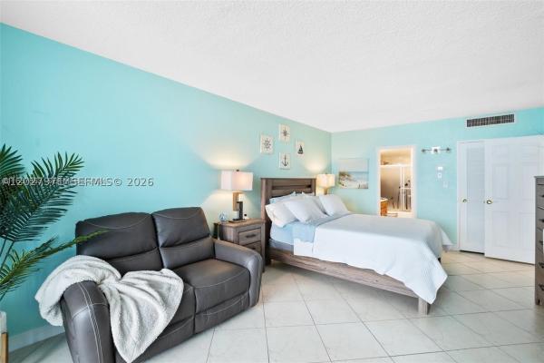 The Carriage House, 5401 Collins Ave #807, Miami Beach, Florida 33140, image 1