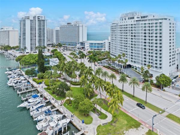 The Carriage House, 5401 Collins Ave #807, Miami Beach, Florida 33140, image 1