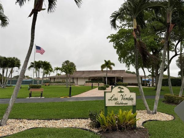Palmetto At Las Verdes, 5220 Las Verdes Cir #114, Delray Beach, Florida 33484, image 1