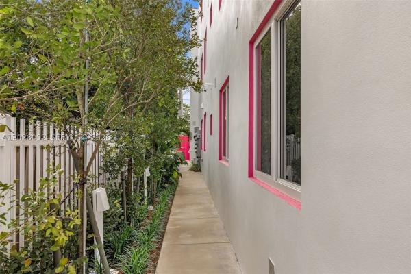 315 NW 32nd St #306, Miami, Florida 33127, image 3