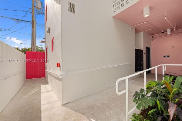 315 NW 32nd St #307, Miami, Florida 33127, image 3