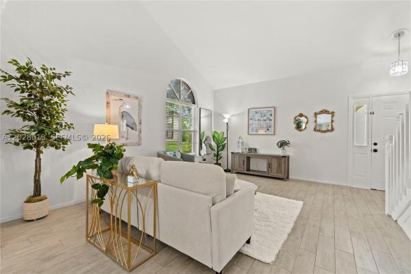 Village Greens, 940 Augusta Blvd #937, Naples, Florida 34113, image 2