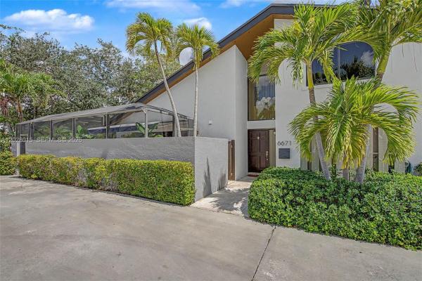 6671 SW 70th Ter #20, South Miami, Florida 33143, image 1