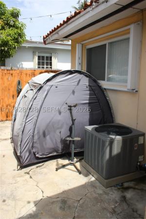 Riverside Farms, 1022 NW 22nd Pl, Miami, Florida 33125, image 3