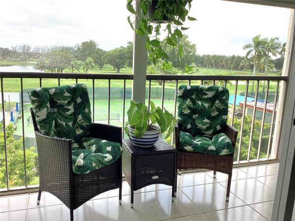 Hollybrook Golf & Tennis Club, 8900 Washington Blvd #415, Pembroke Pines, Florida 33025, image 1