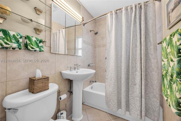5825 SW 46th Ter, Unincorporated Dade County, Florida 33155, image 2