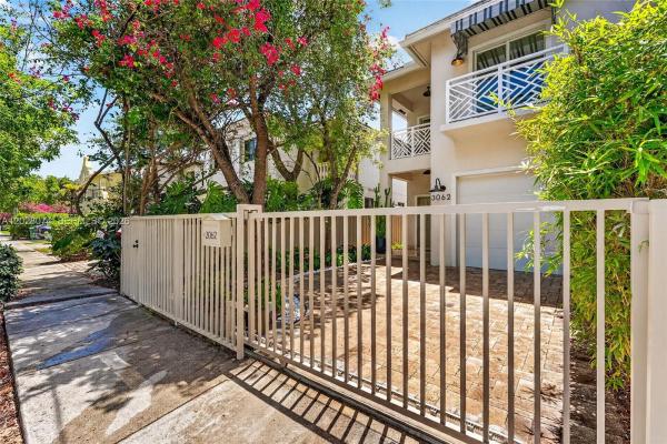 3062 New York St, Miami, Florida 33133, image 1