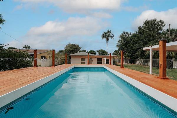 Edgewood, 1430 SW 32nd Ct, Fort Lauderdale, Florida 33315, image 2
