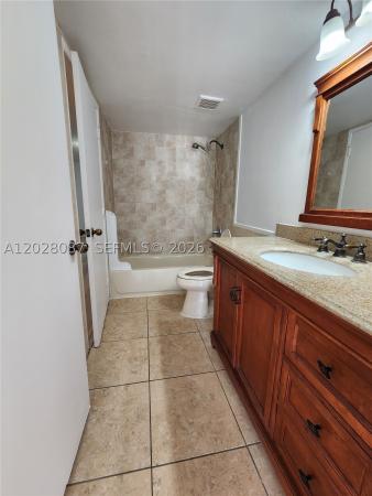 461 NW 107th Ave #102, Unincorporated Dade County, Florida 33172, image 2