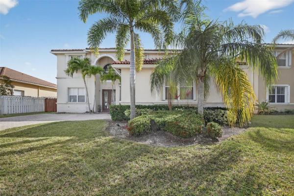 Keystone Lake, 19018 NW 23rd Pl, Pembroke Pines, Florida 33029, image 1