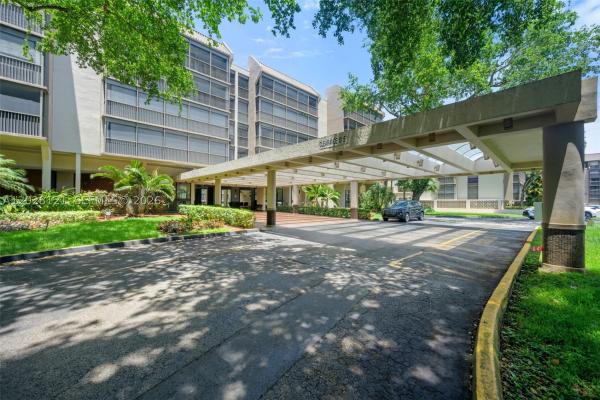 Grandview At Emerald Hills, 2804 N 46th Ave #630C, Hollywood, Florida 33021, image 2