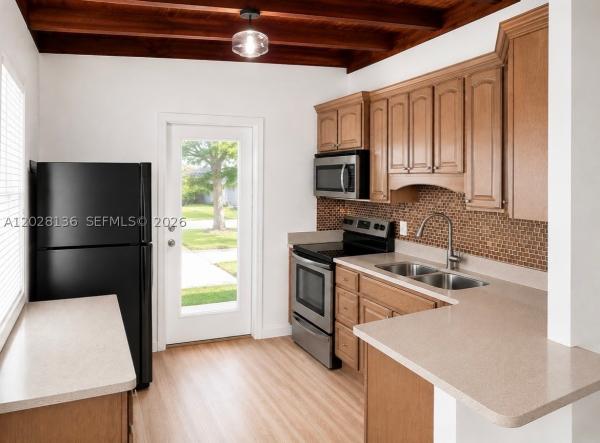 Tod Acres, 810 NE 3rd Ave, Pompano Beach, Florida 33060, image 2