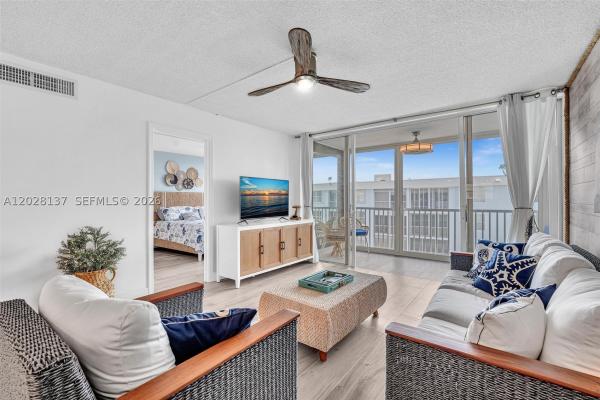 Seagate Of Gulfstream, 2018 S Federal Hwy #402, Boynton Beach, Florida 33435, image 3