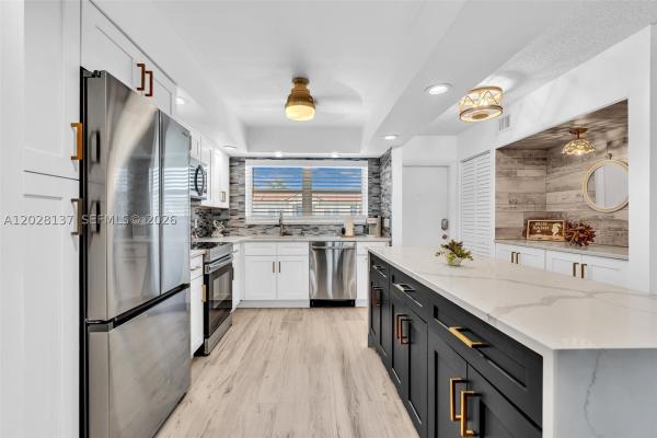 Seagate Of Gulfstream, 2018 S Federal Hwy #402, Boynton Beach, Florida 33435, image 1