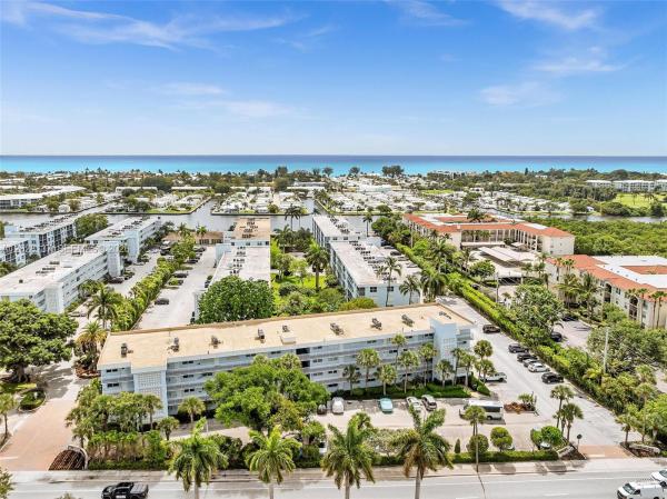 Seagate Of Gulfstream, 2018 S Federal Hwy #402, Boynton Beach, Florida 33435, image 1
