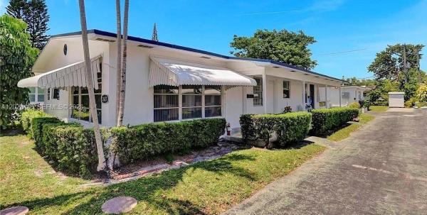 Hollywood Little Ranches, 2627 Lincoln St #1-3, Hollywood, Florida 33020, image 1