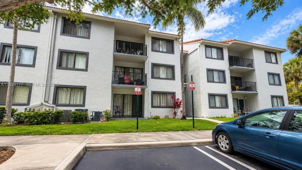 Visconti, 9022 W Atlantic Blvd #223, Coral Springs, Florida 33071, image 1