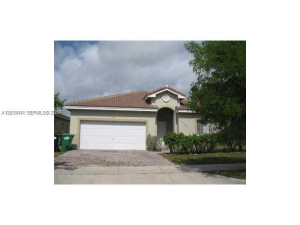 23044 SW 107th Pl, Unincorporated Dade County, Florida 33170, image 1