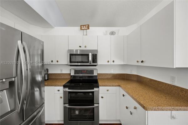 The Glades, 1413 Majesty Ter, Weston, Florida 33327, image 3