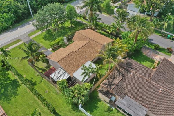 Hollywood Center, 417 SE 4th St, Dania Beach, Florida 33004, image 1