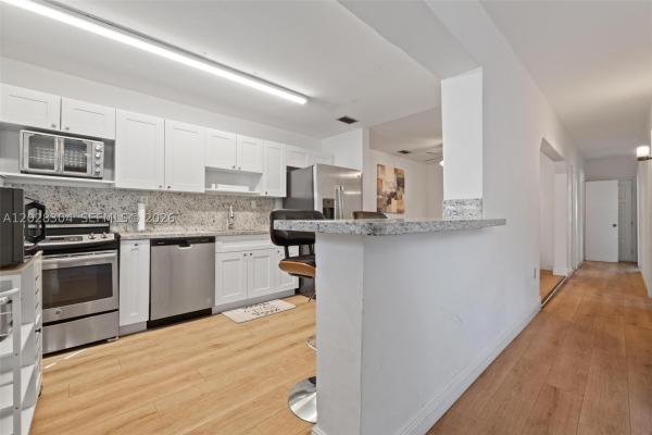 Grapeland, 2453 SW 17th St, Miami, Florida 33145, image 3