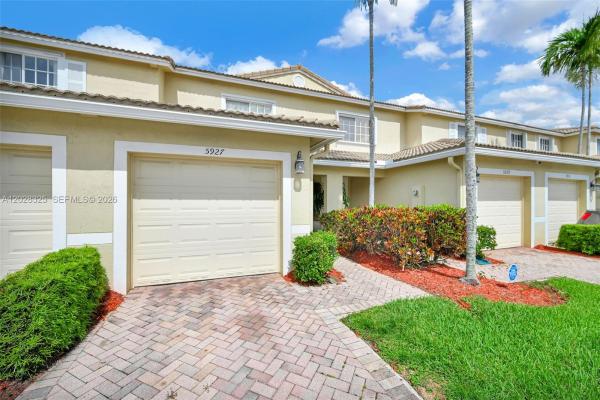 Hampton Hills, 5927 Royal Way, Tamarac, Florida 33321, image 1